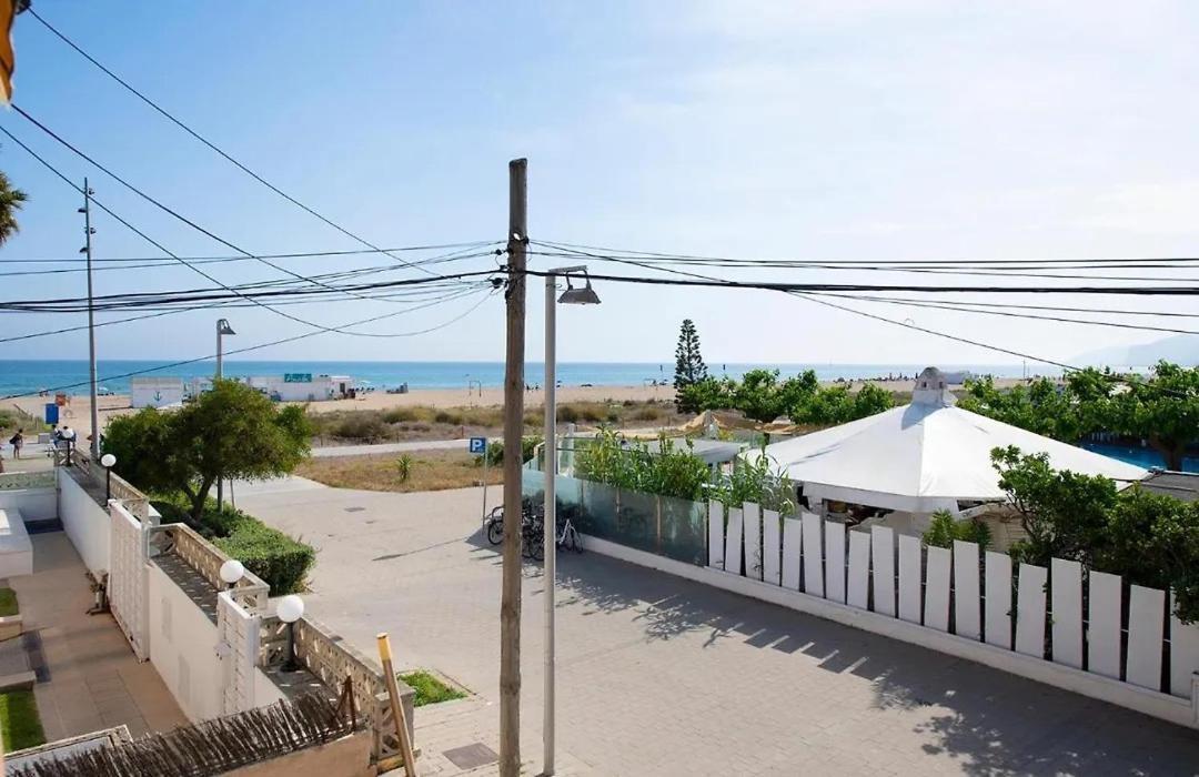 Marplana Apartment Кастелдефелс Екстериор снимка