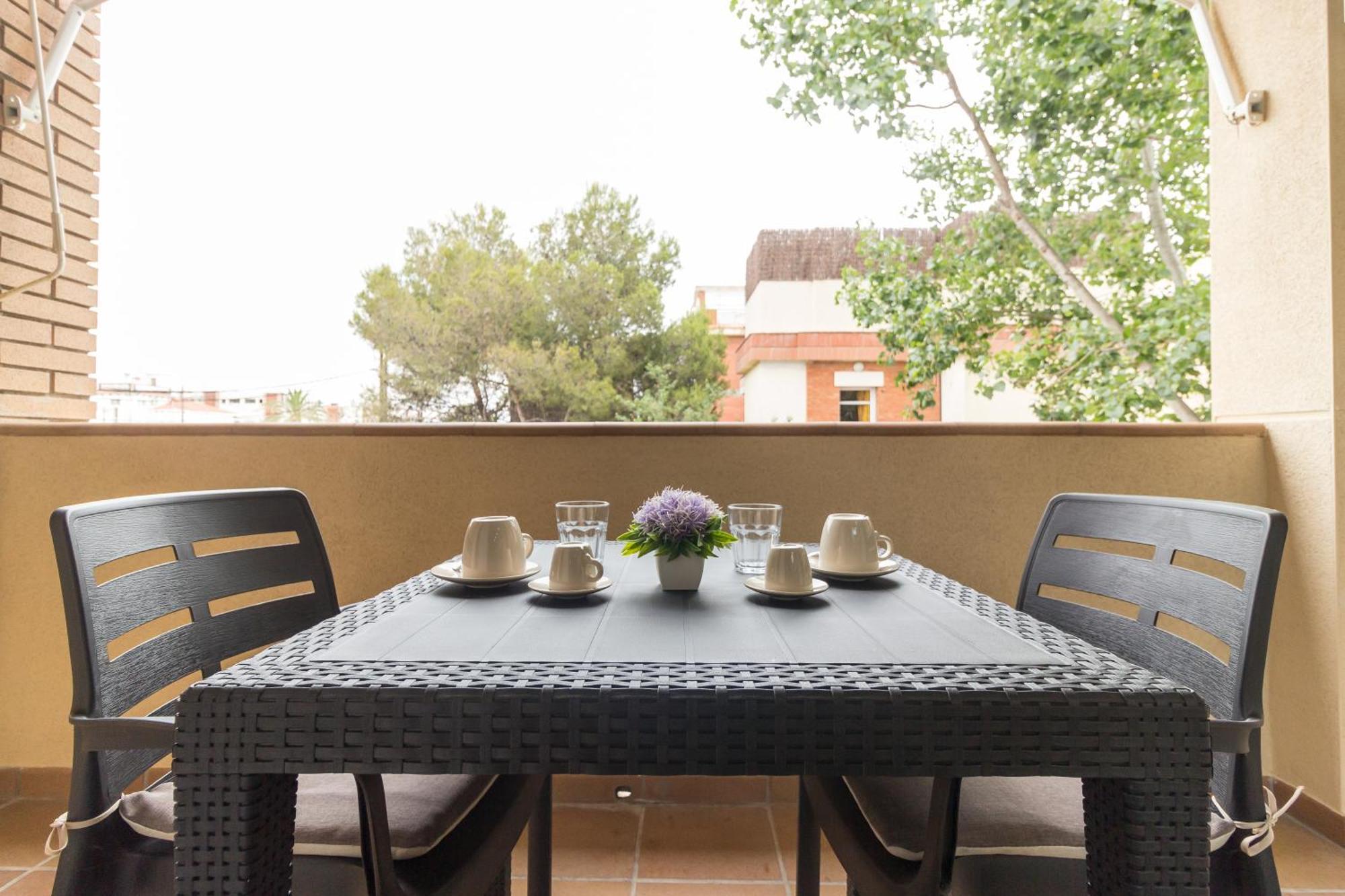 Marplana Apartment Кастелдефелс Екстериор снимка